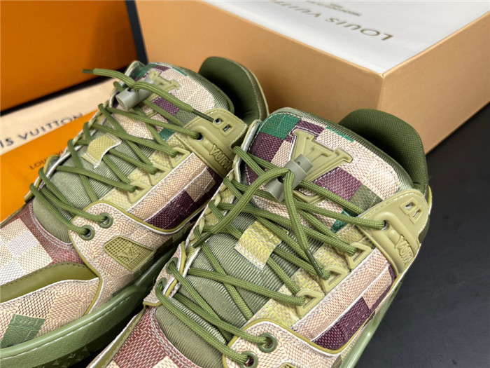 LUSV SNEAKERS