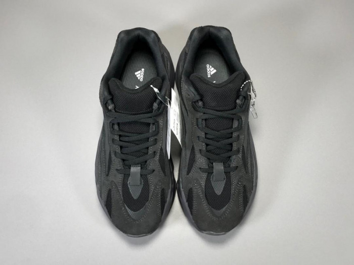 adidas Yeezy Boost 700 V2 Vanta FU6684