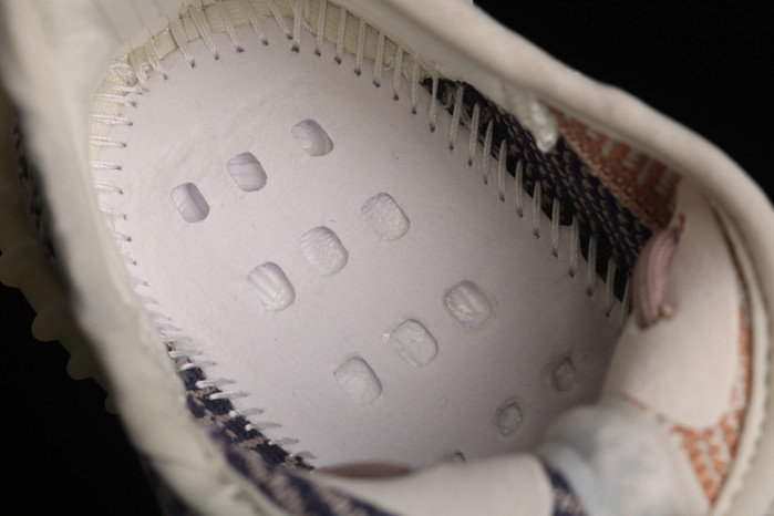 KIDS YEEZY SHOES