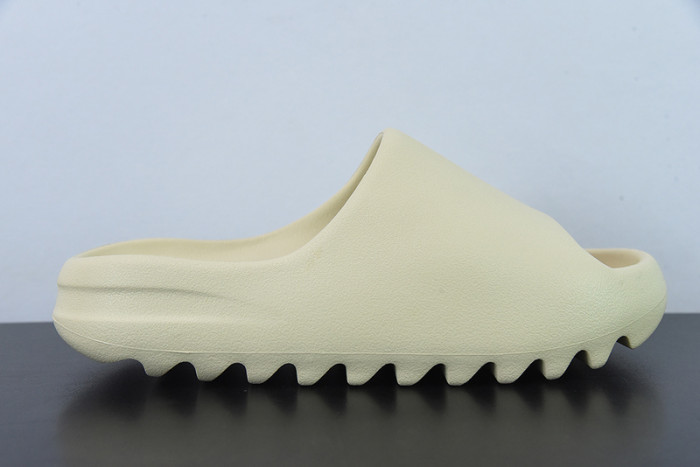 adidas Yeezy Slides ''Bone'' FZ5897