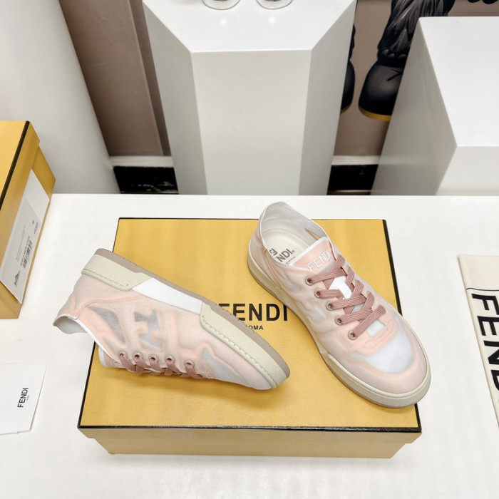 FENDI SNEAKERS