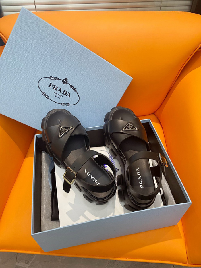 PRADA SLIDE