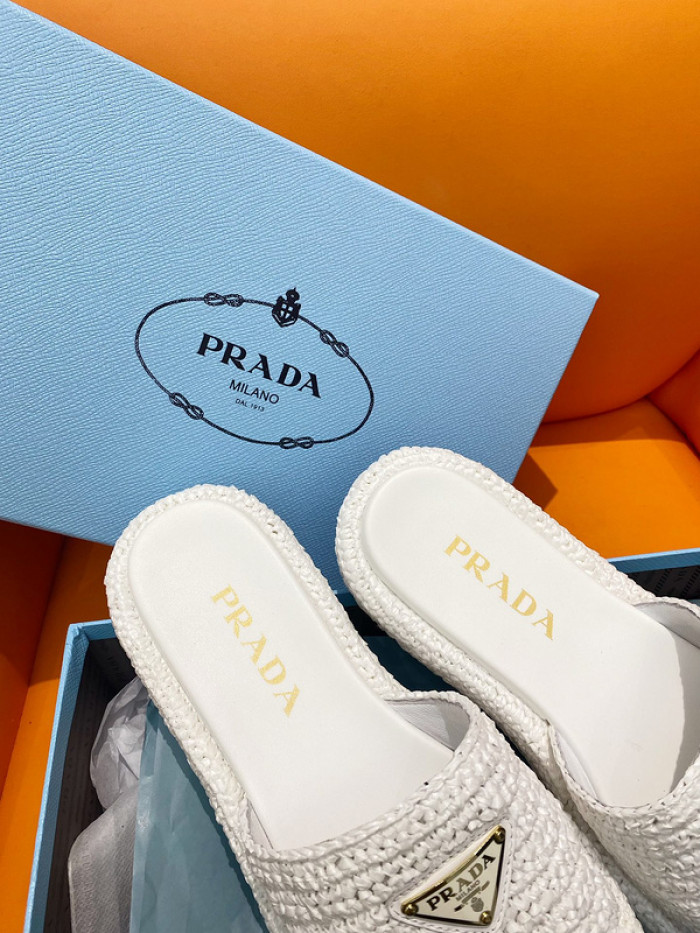 PRADA SLIDE