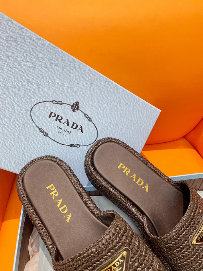 PRADA SLIDE