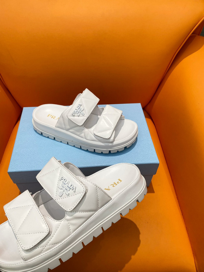 PRADA SLIDE