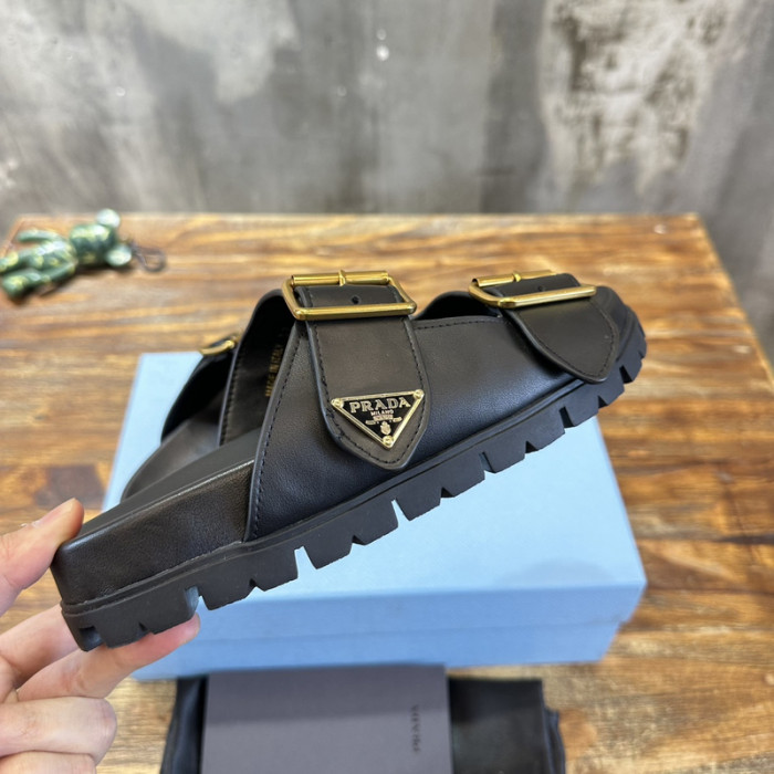 PRADA SLIDE