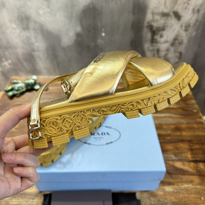 PRADA SLIDE