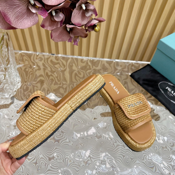 PRADA SLIDE