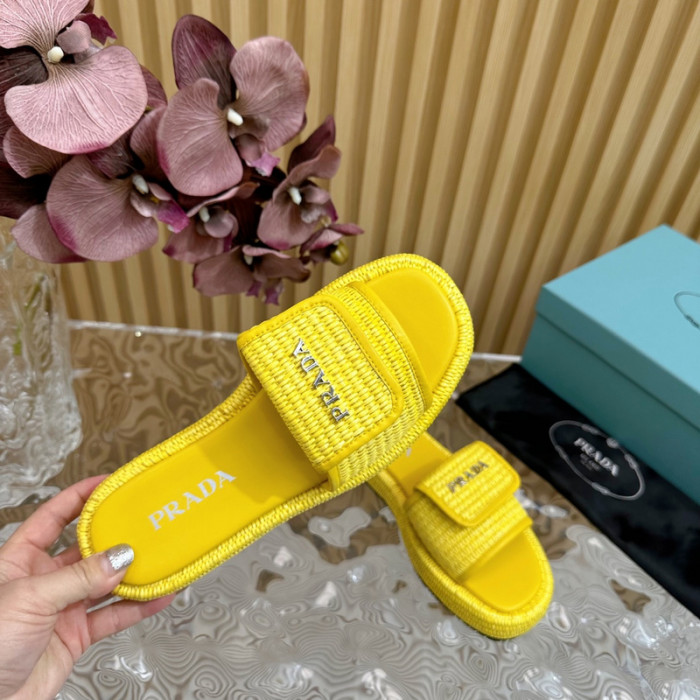 PRADA SLIDE