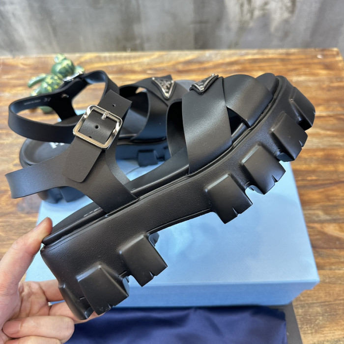 PRADA SLIDE