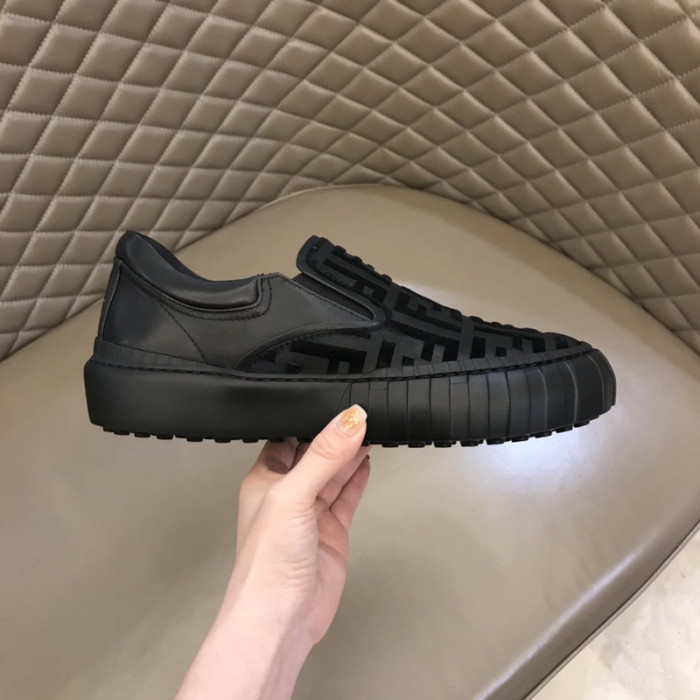 FENDI SNEAKERS