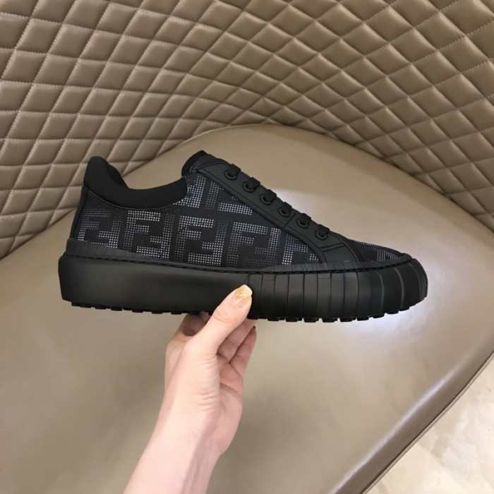 FENDI SNEAKERS