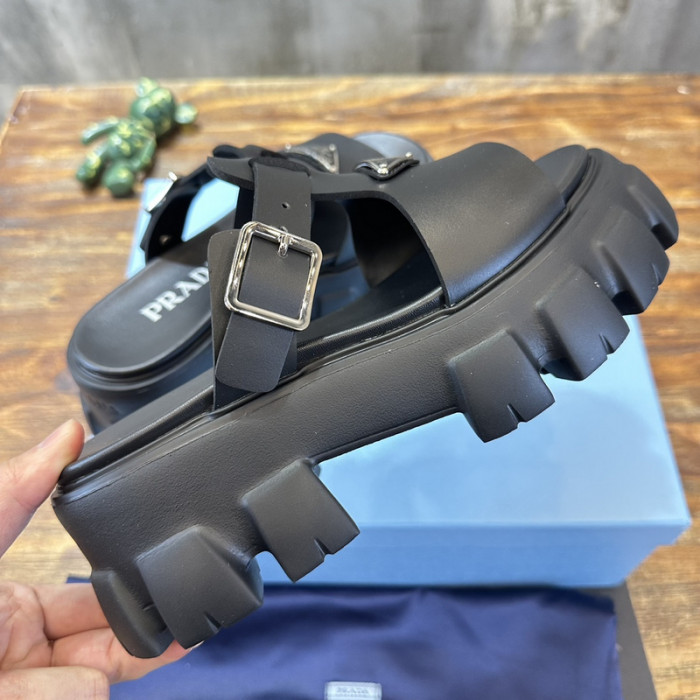 PRADA SLIDE