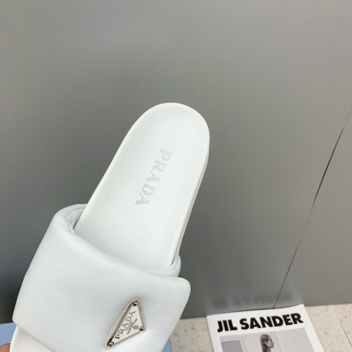 PRADA SLIDE