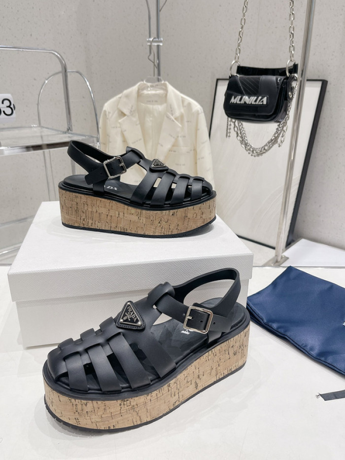 PRADA SLIDE