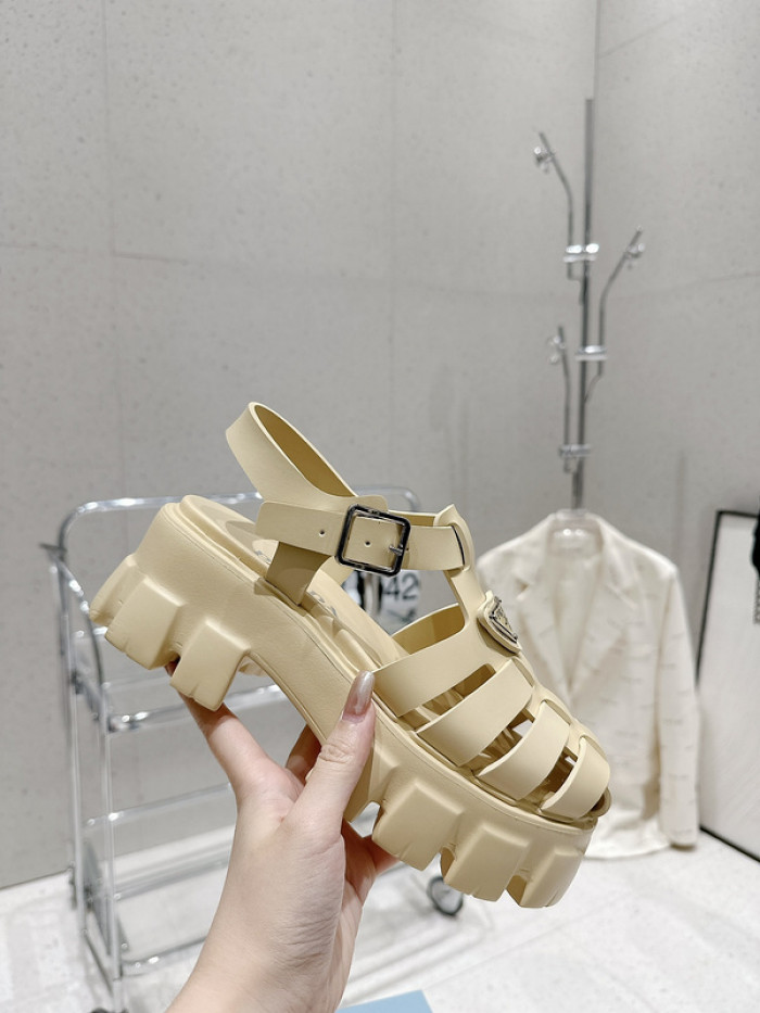 PRADA SLIDE