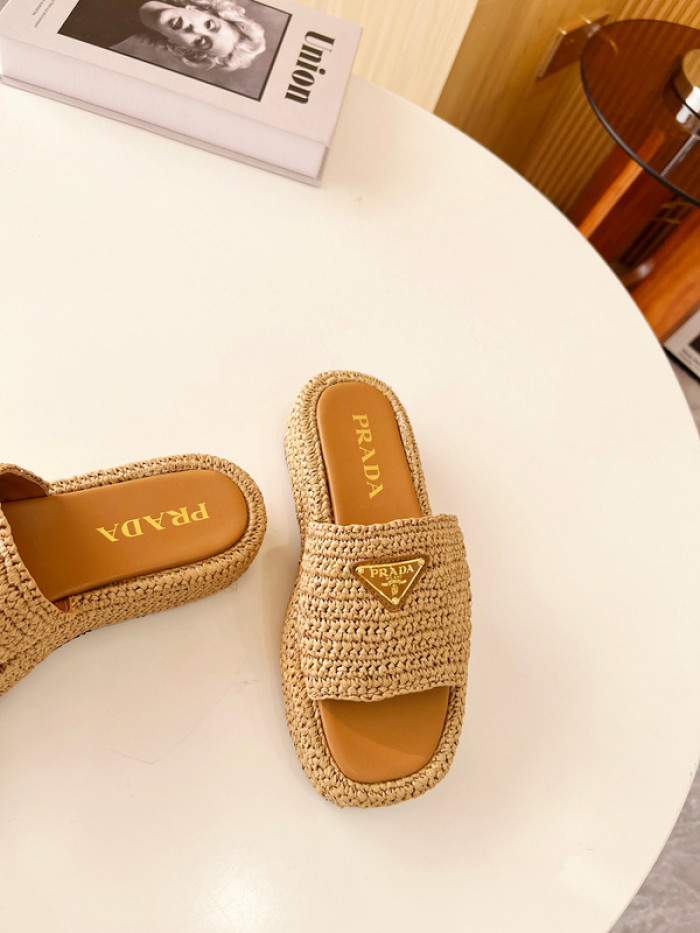 PRADA SLIDE