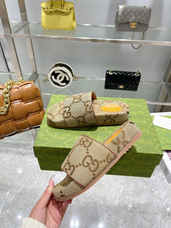 GCI GG Slide Sandal