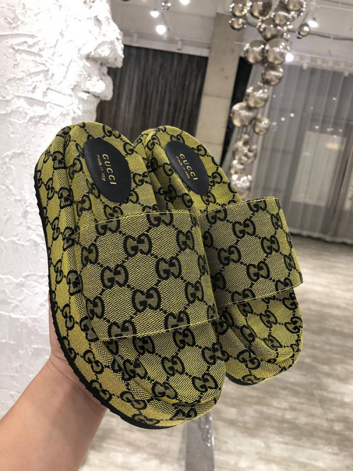 GCI GG Slide Sandal