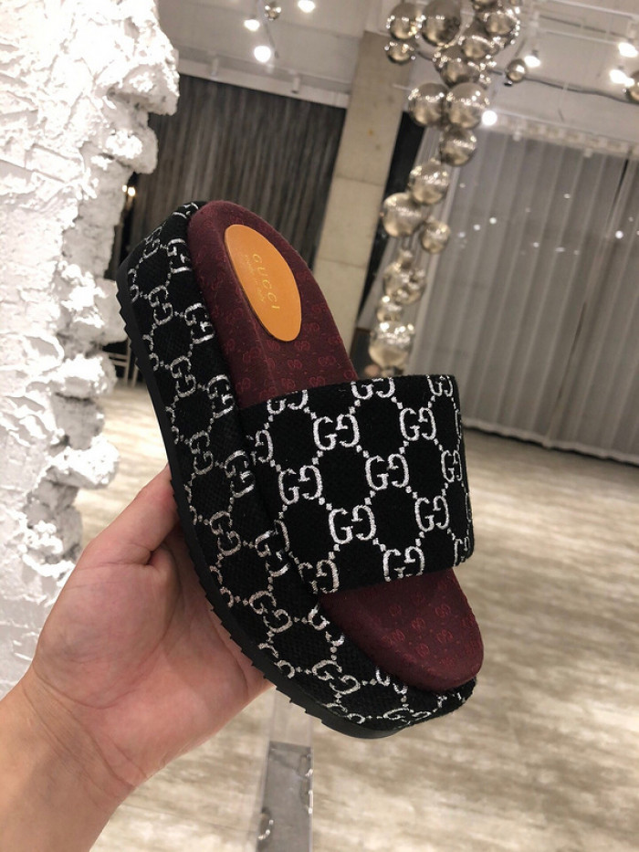 GCI GG Slide Sandal