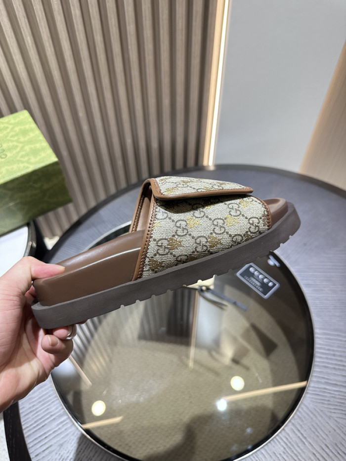 GCI GG Slide Sandal
