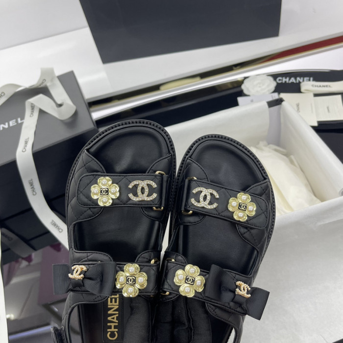 CN Slide Sandal