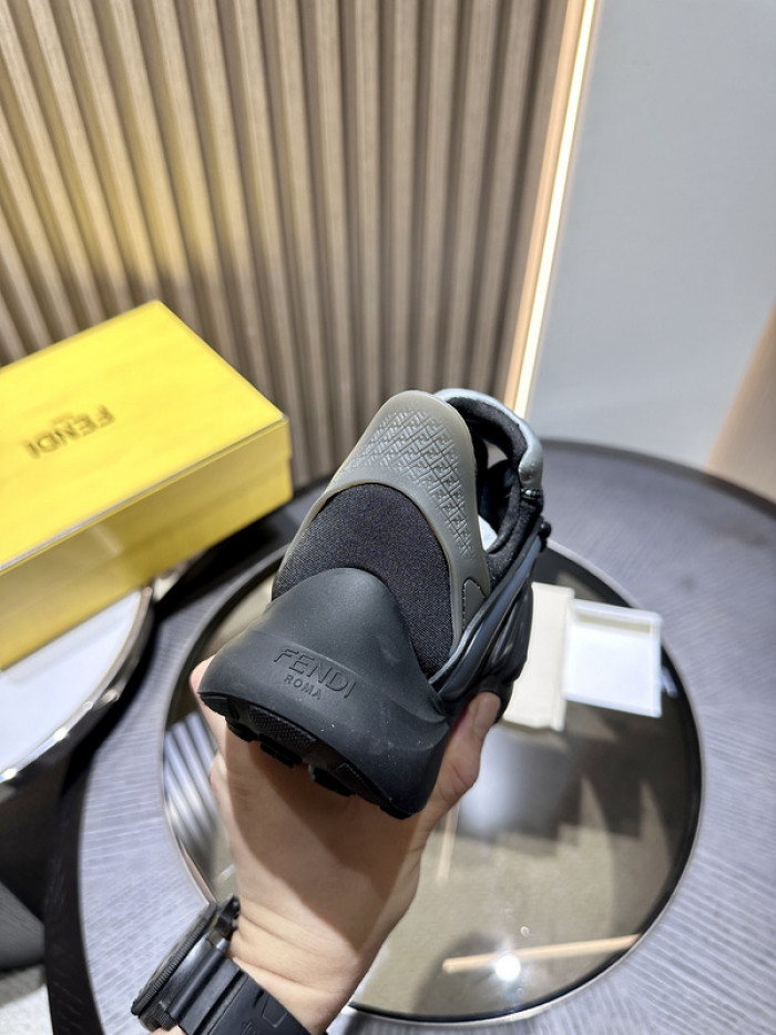 FENDI SNEAKERS