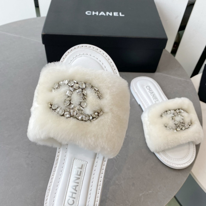 CN Slide Sandal