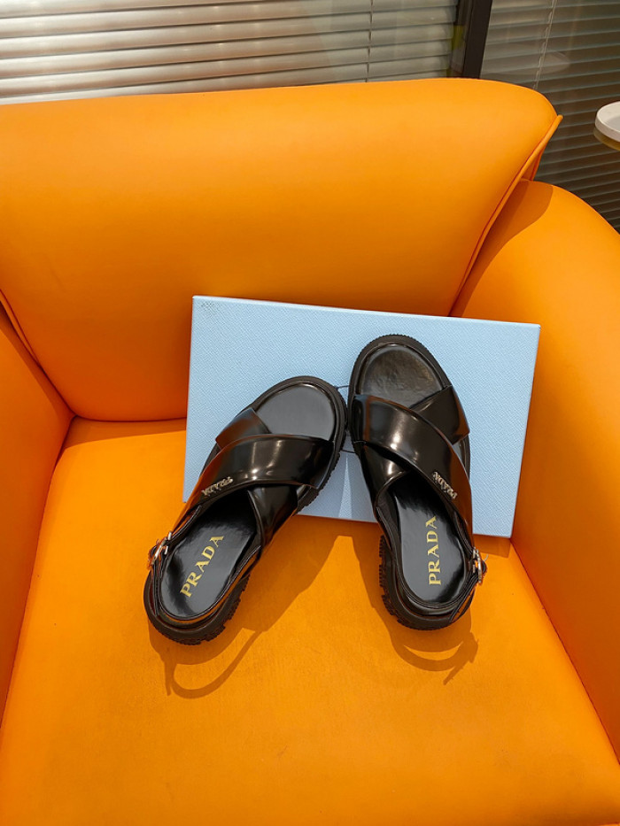 PRADA SLIDE