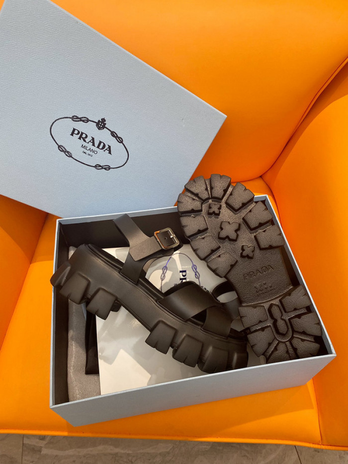 PRADA SLIDE