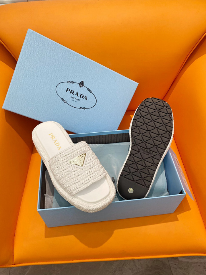 PRADA SLIDE