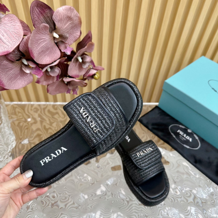 PRADA SLIDE