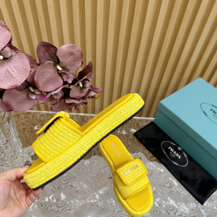 PRADA SLIDE
