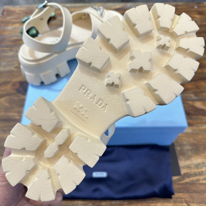 PRADA SLIDE