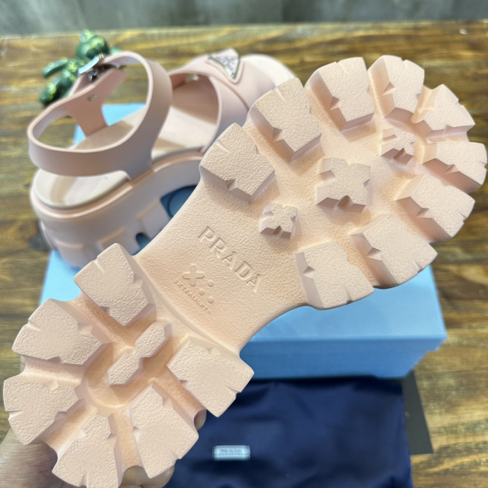 PRADA SLIDE