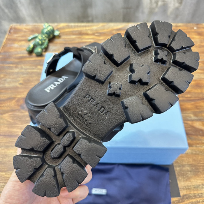 PRADA SLIDE