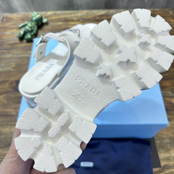 PRADA SLIDE