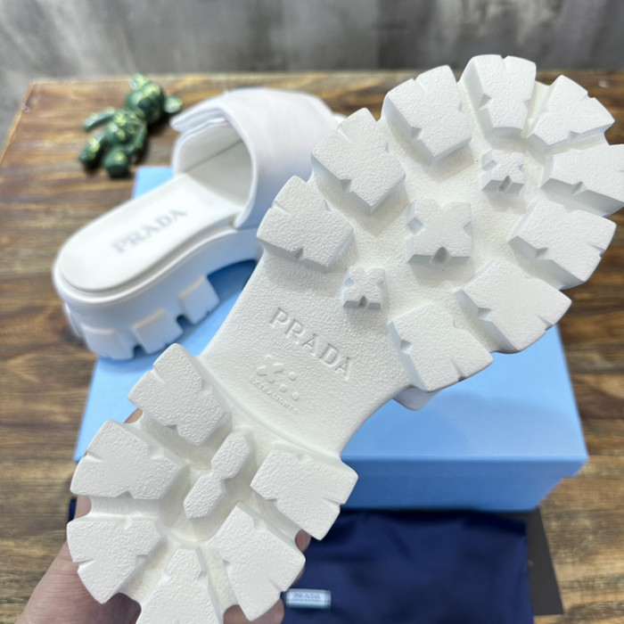 PRADA SLIDE
