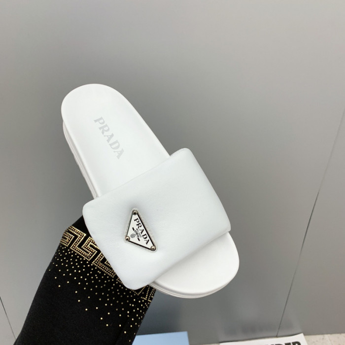 PRADA SLIDE