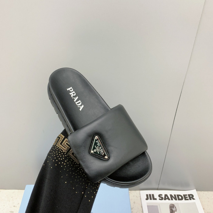 PRADA SLIDE