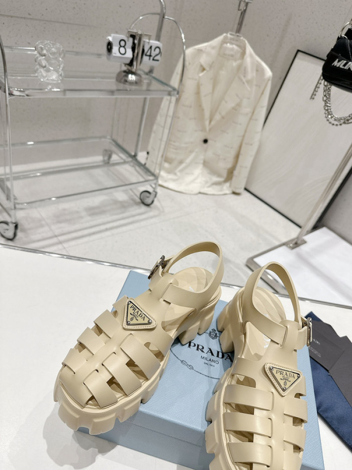 PRADA SLIDE