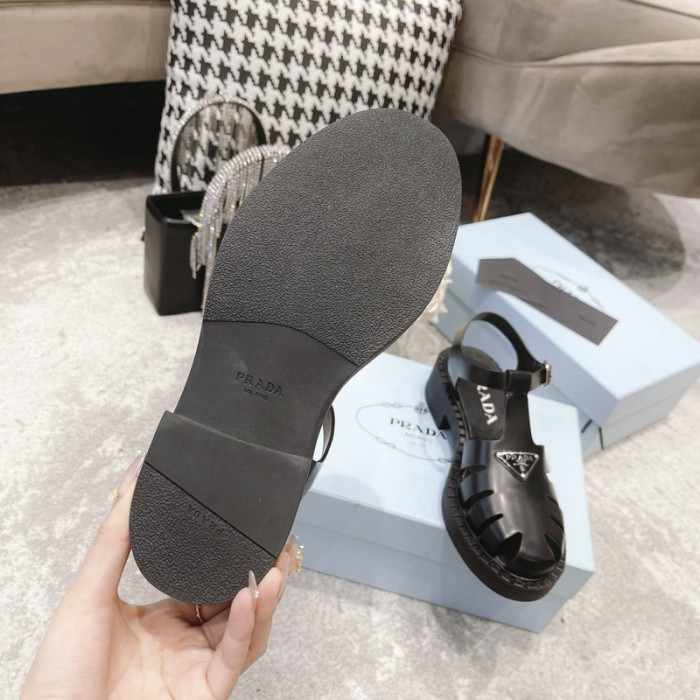 PRADA SLIDE