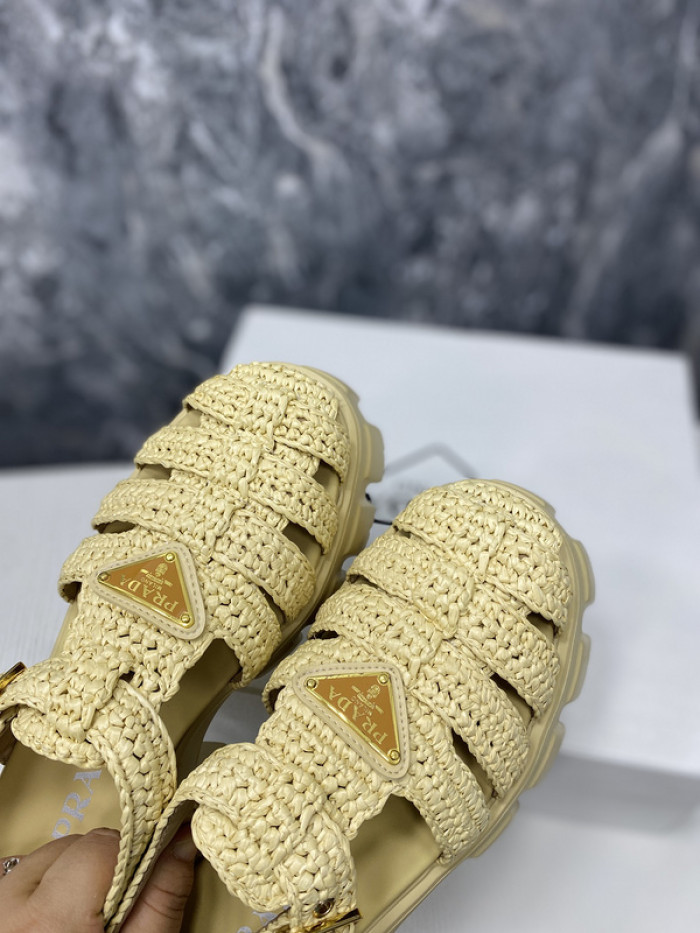 PRADA SLIDE