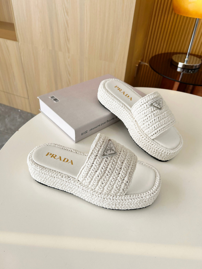 PRADA SLIDE
