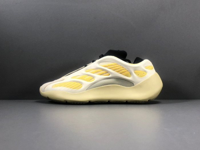 adidas Yeezy 700 V3