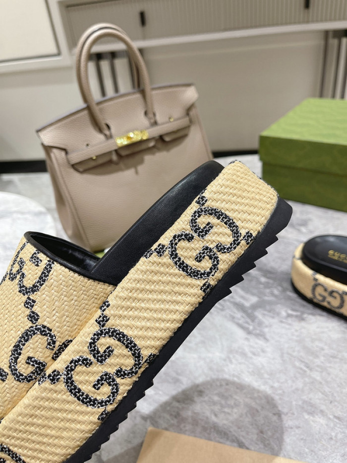 GCI GG Slide Sandal
