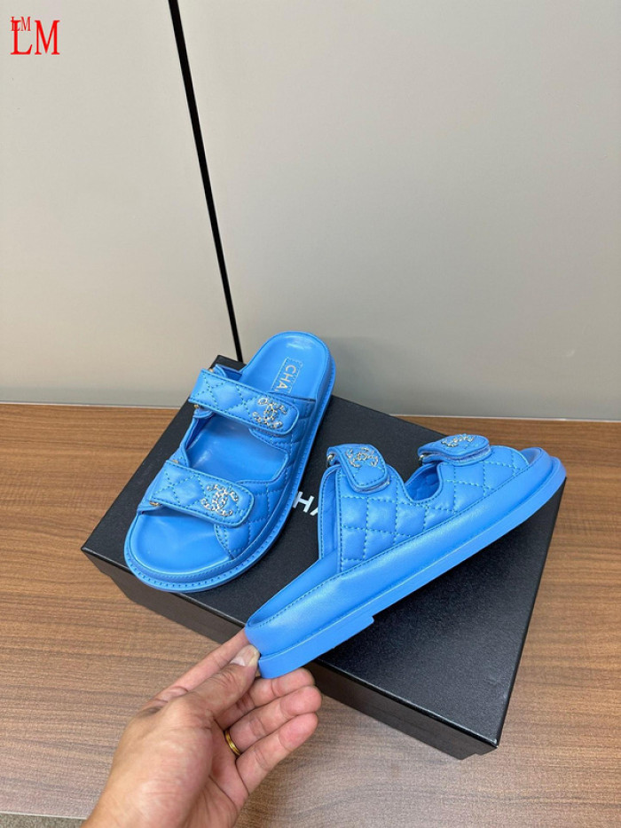 CN Slide Sandal