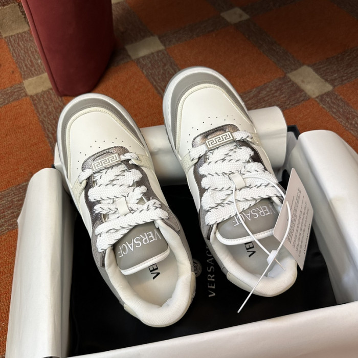 VRCE Sneaker