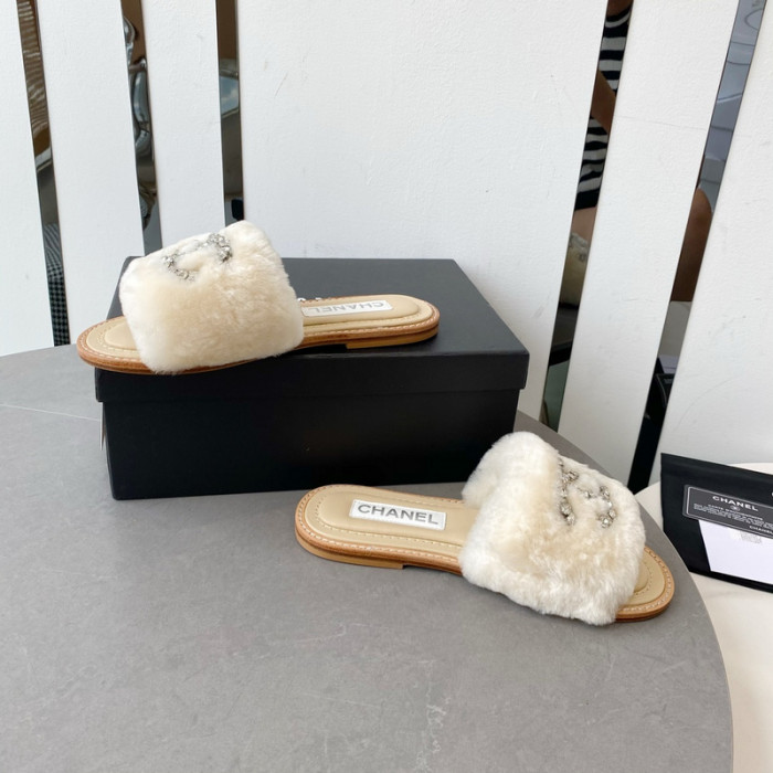 CN Slide Sandal