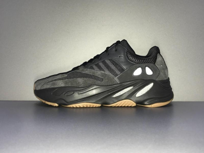 adidas Yeezy Boost 700 Utility Black FV5304